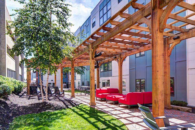 Outside Courtyard - Park Point Apartment- 4 Bedroom, Furnished, Clean