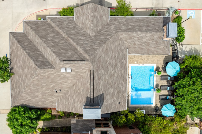 Pool - 3 bedroom 3 bathroom Town home with attached 2 car garage, quiet property close to campus