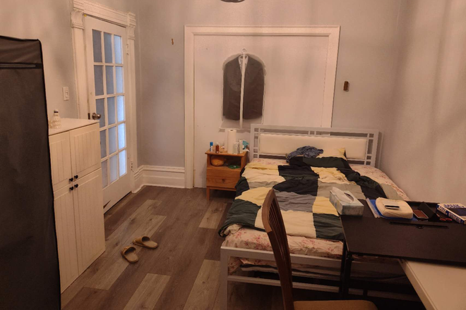 Student Room - 137 Denison Ave, Toronto Students Rooms for Rent