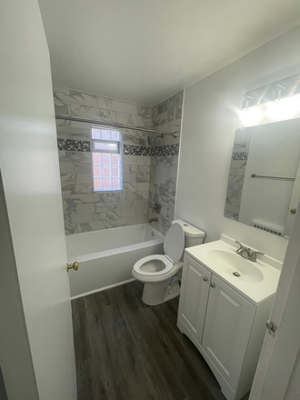 Bathroom - LunaRever Apartments