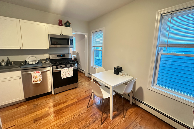 Call NOW for showings! 617-236-8600 - CARDINAL MEDEIROS AVE - FLOOR THRU RENOVATED 3BR/1BA AVAIL *9/1/2026* W/ IN UNIT LNDRY, EIK, DW! Apartments