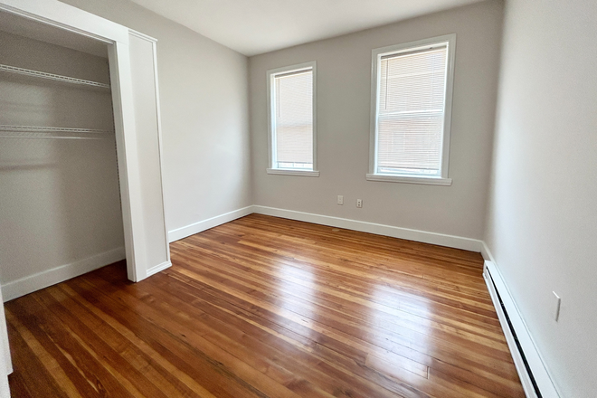 Call NOW for showings! 617-236-8550 - GOVE ST - TRUE 2BR W/ LIVING RM IN JEFFRIES PNT FOR *9/1/2026* NEAR MAVERICK MBTA W/ LNDRY IN BLDNG Apartments