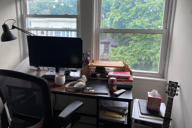 Bedroom - Private Rooms Available in a 5 Bed, 2.5 Bath unit Townhome