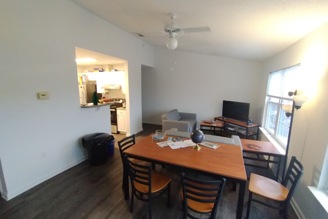 Living Room - [225$ Signing Bonus] Courtyards Apartments