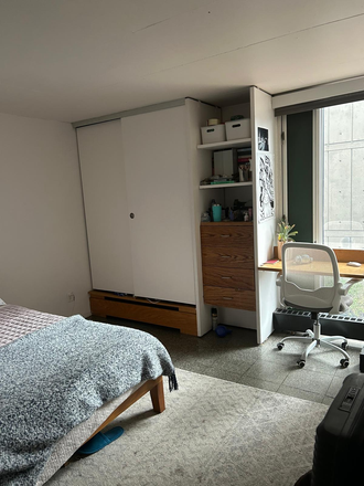 Bedroom 1 - 1 en suite bedroom - Peabody Terrace available from mid December to end of January Apartments