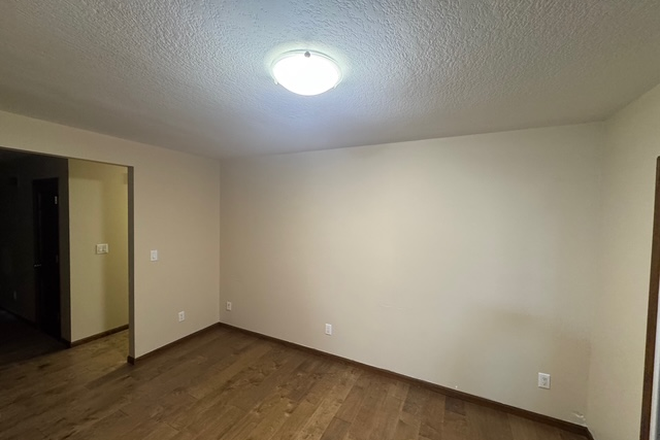 Dining Room - 3 Bed 2 Bath Next to City Park, Close to Campus, Hospital