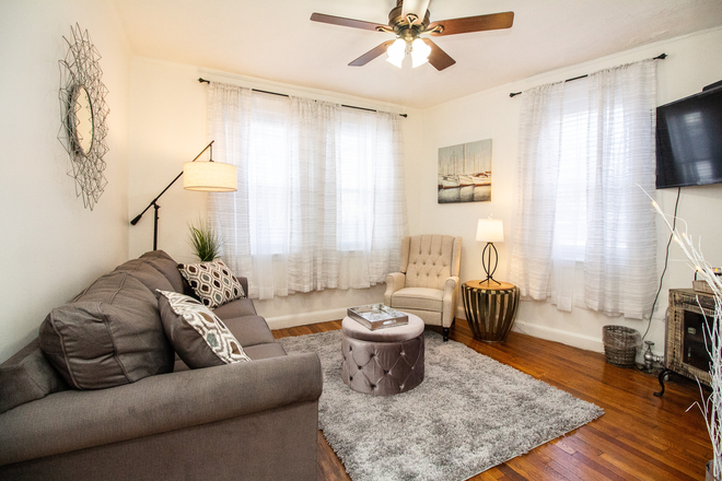 Living Room - KEN1911 Fully Furnished 1-Bed Steps to Longwood Medical Area Apartments