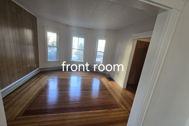 Street view - Apartment in the heart of Porter SQ, Redline