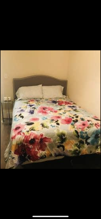 Bedroom with Queen bed - Spacious NE DC Home Walking Distance to Blue/Silver Line