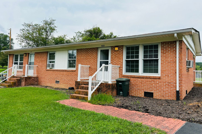  - 2 Bedroom 1 bath Duplex