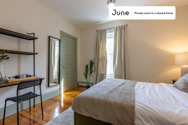 Photo - Private bedroom in 4 bed/1 bath Home