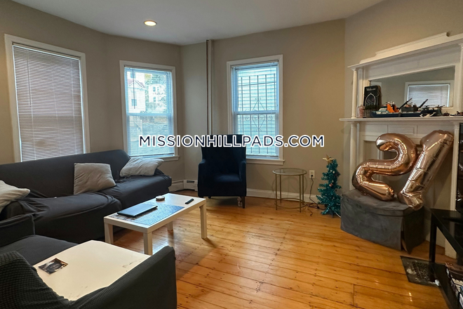 Living Room - New 2026 Listing! NO BROKER FEE! 3 Bed 1 Bath Apartment on Hillside St.!