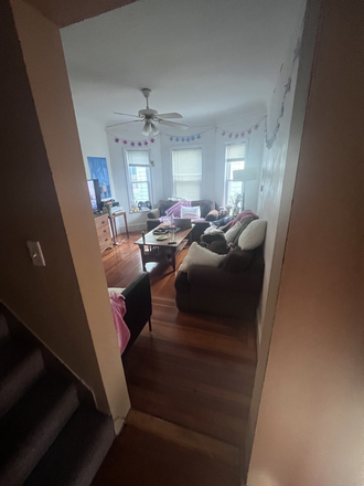 Living room - Summer sublet Duplex