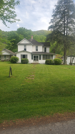 5 BR 2 Bath farm house - 269 Parker Farm Rd.