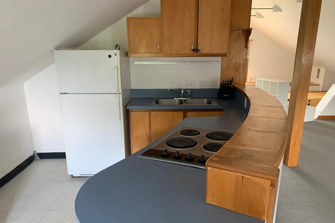 Kitchen - Clybourn Place Triplex