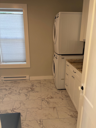 Bathroom - Furnished bedroom available Apartments