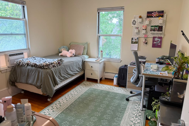 Room - Beckwith Circle/HUH. Looking for a female Harvard-affiliated roommate Apartments