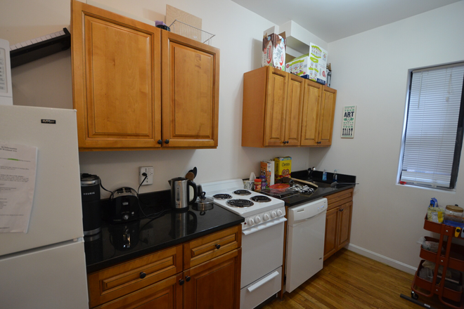 Kitchen - SPACIOUS 2 Bed/1 Bath on Westland Ave, Amazing Location, Avail 9/1/26 · Text/Call 385-722-7303 Apartments