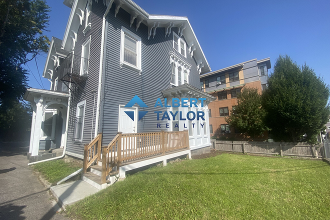 Exterior - *NO BROKER FEE! TOP FLOOR 2BED - UTILITIES INCLUDED!!