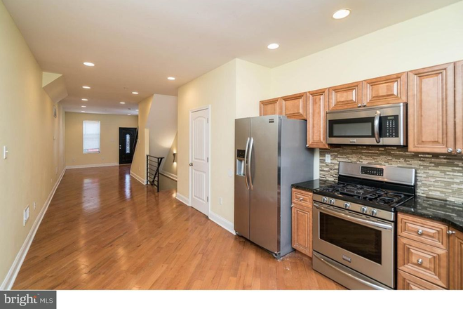 Kitchen to Living Room - Luxurious, light-filled townhome!  $4,200 –5 Bed / 3.5 Bath HUGE (new) townhome - Powelton Village