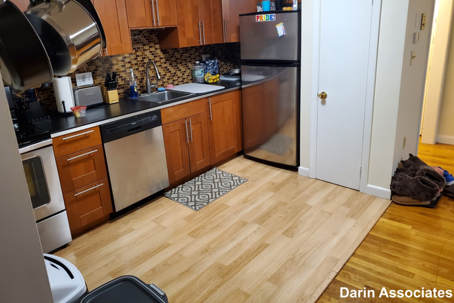 kitchen - 1 BEDROOM WITH 1 BATH Avail Date 09/01/2023 Apartments