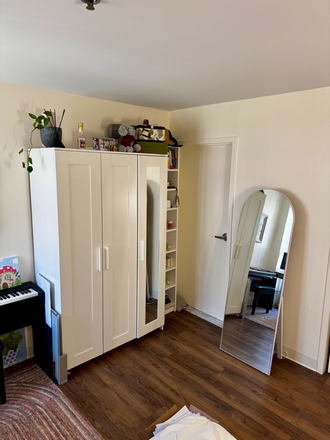 Additional closet - Furnished Sunny Room w/ Private Bath for Winter Sublease Apartments