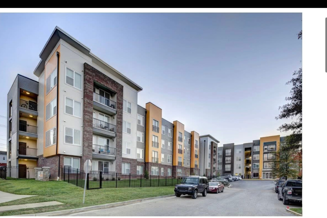 Building - University Walk Apartments