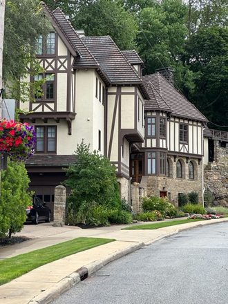 Front Exterior - Deming House - Apartment C