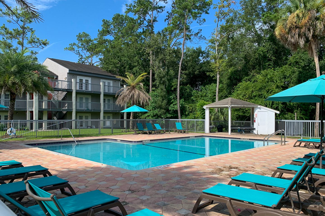 Photo - 2/2 Ground Floor Unit in Oakbrook Available July 2025! Walk to Campus/Midtown/Downtown! Condo
