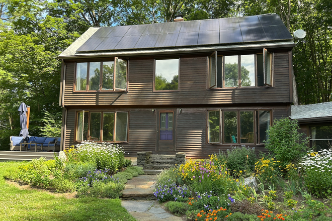 Exterior - Sunny 3 bdrm home on 9.5 acres. Minutes from UMass