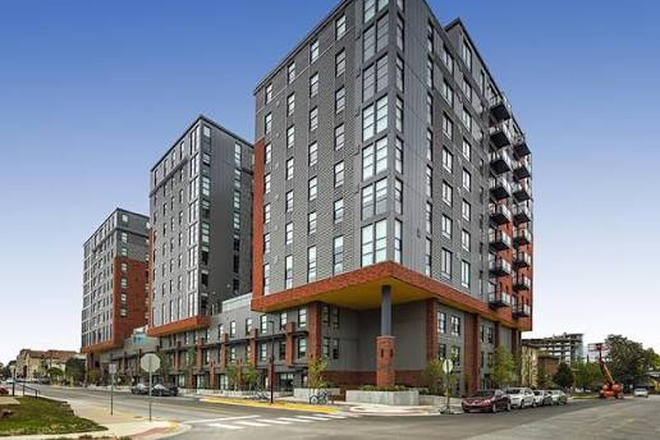 Building of CampusEdge - CampusEdge on Pierce (2B2B)