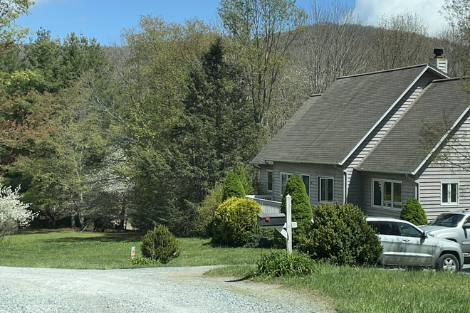 from road - 4BR 2BA Mountain Home in Banner Elk