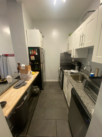 kithcen - Cozy room on the second floor of a brownstone apartment in the heart of Boston