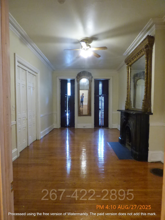 First floor bedroom - Beautiful 7-8 Bedrooms Mansion (Inquire about Free Month) House