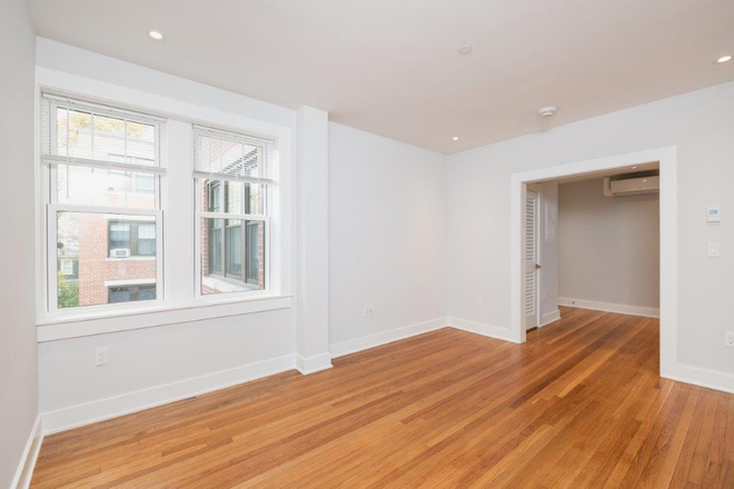 1 - NOV 2024-Gorgeous Porter Sq 1 bed. Cat ok! Apartments