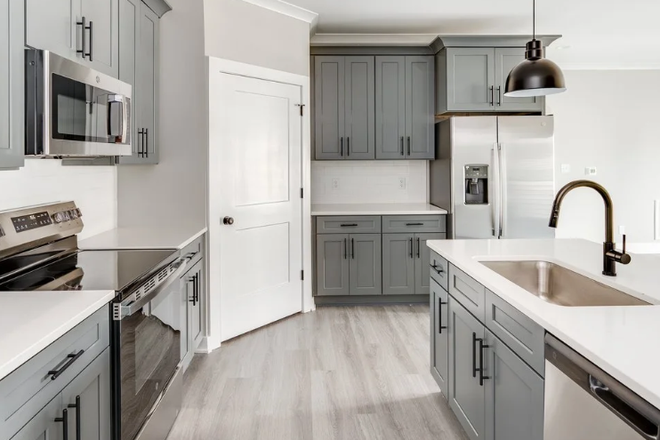 Kitchen - Overture Luxury Apartment