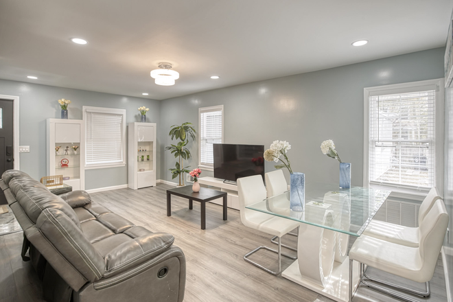 Dining - Furnished 3BR home-Quarry St-Princeton