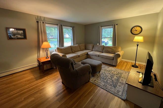 Living Room - Available for a group of 4! 4 Bedroom in Bonnet Shores! House