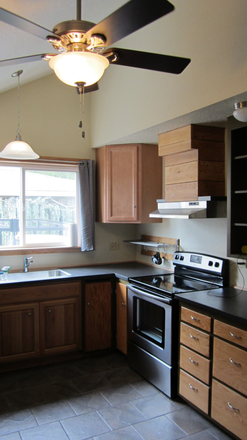 Kitchen - Clean and Cozy Whiteaker 2 Bedroom House