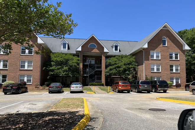 Photo - Deerfield II Condominiums 427-04