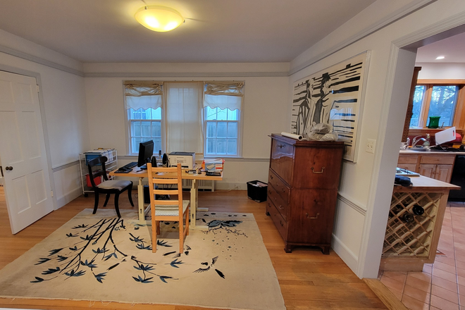 Dining room - Spacious 3BR apt-Jefferson Rd-Princeton