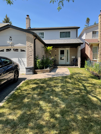 front of house - Shared accommadation. 1 Furnished Bedroom-Bastment  Utilities included, accessd to the backyard,