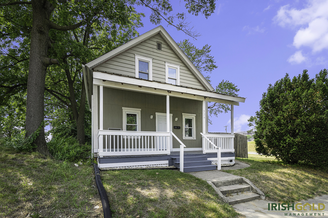 Front - 329 North Frances Street House