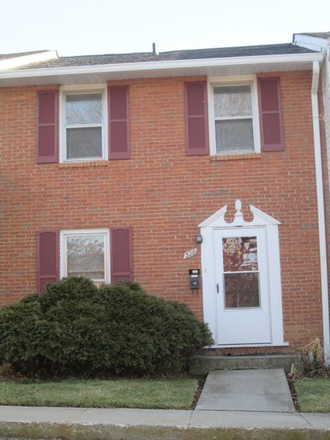 - 3 Bedroom 1 full and 2 1/2 bath Townhouse