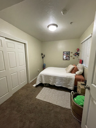 PRivate Bedroom - Short Term Lease Apartments