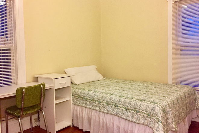 Bedroom - Furnished Private Bedrooms, 733 Livingston Ave, Room 6 Rental