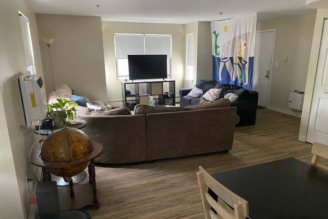Furnished living area - Looking for 2 Roommates for 3BR Apt Near Campus – Furnished Living Area, A/C, Laundry, Move