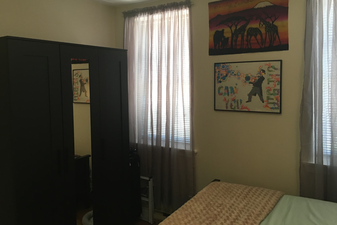 Bedroom - Bedroom Available (2B/1Ba) in South End - $1550 - starting 6/15 Apartments