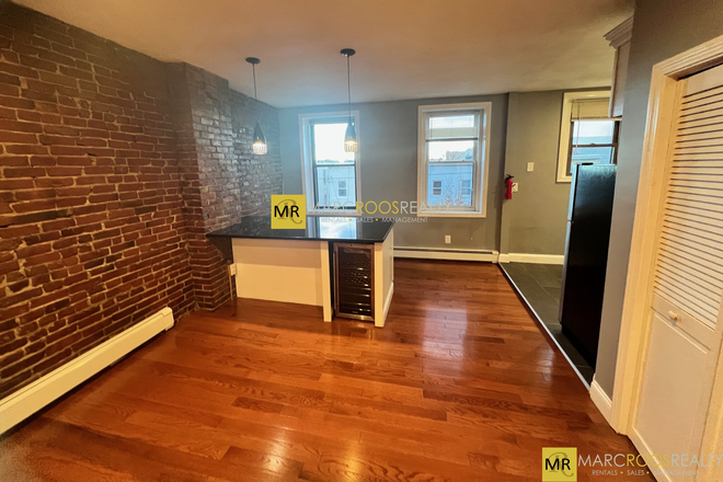 Call NOW for showings! 617-236-8600 - SUMNER ST - *NO FEE* LRG OPEN CONCEPT 2BR/1BA NEAR WATERFRONT, MBTA AVAIL *2/1/2026* W/ IN UNIT W/D Apartments