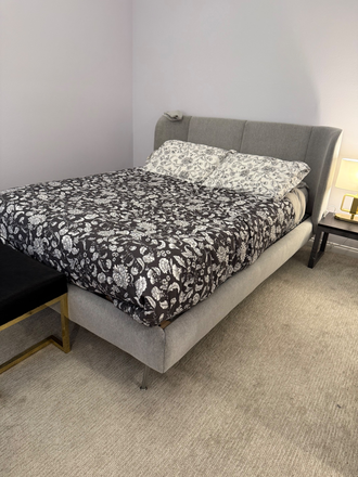 Bed - Banker’s Hill Private Furnished Room with Private Bath and Garage Parking